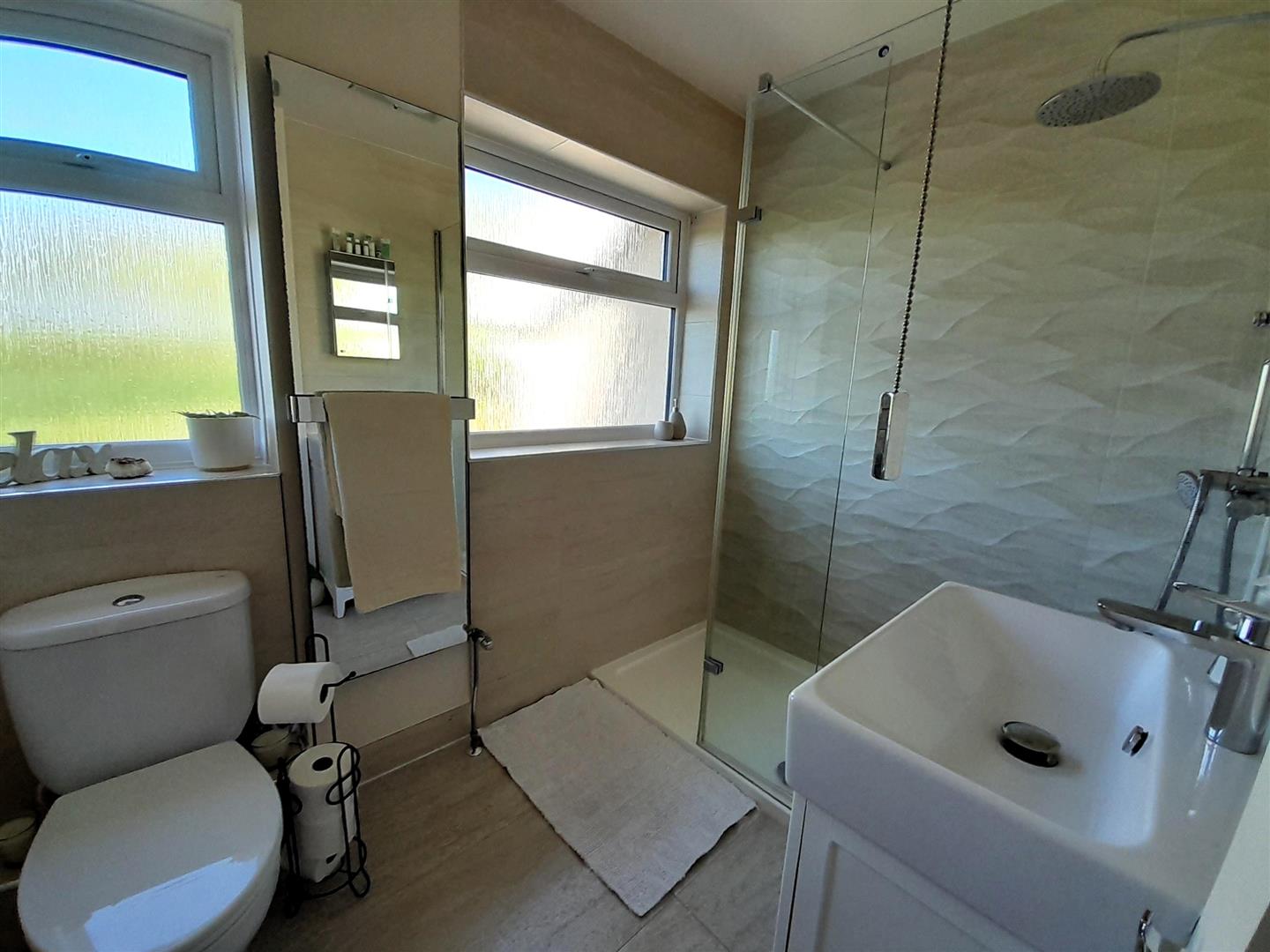 Hilltop, Llanelli, SA14 8DB